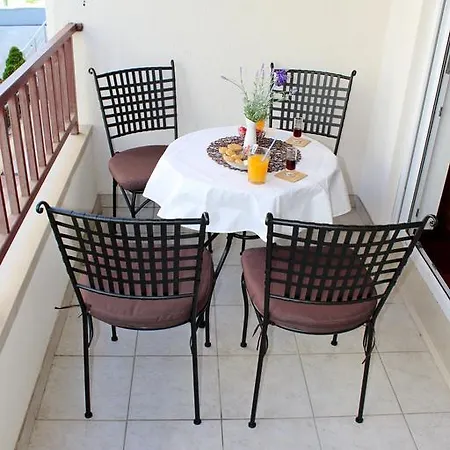 Beachfront Макарська