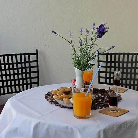 Apartment Beachfront Makarska