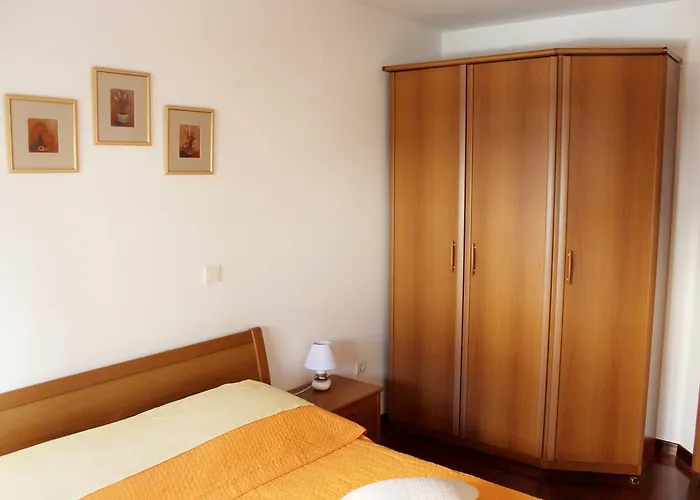 Apartment Beachfront Makarska